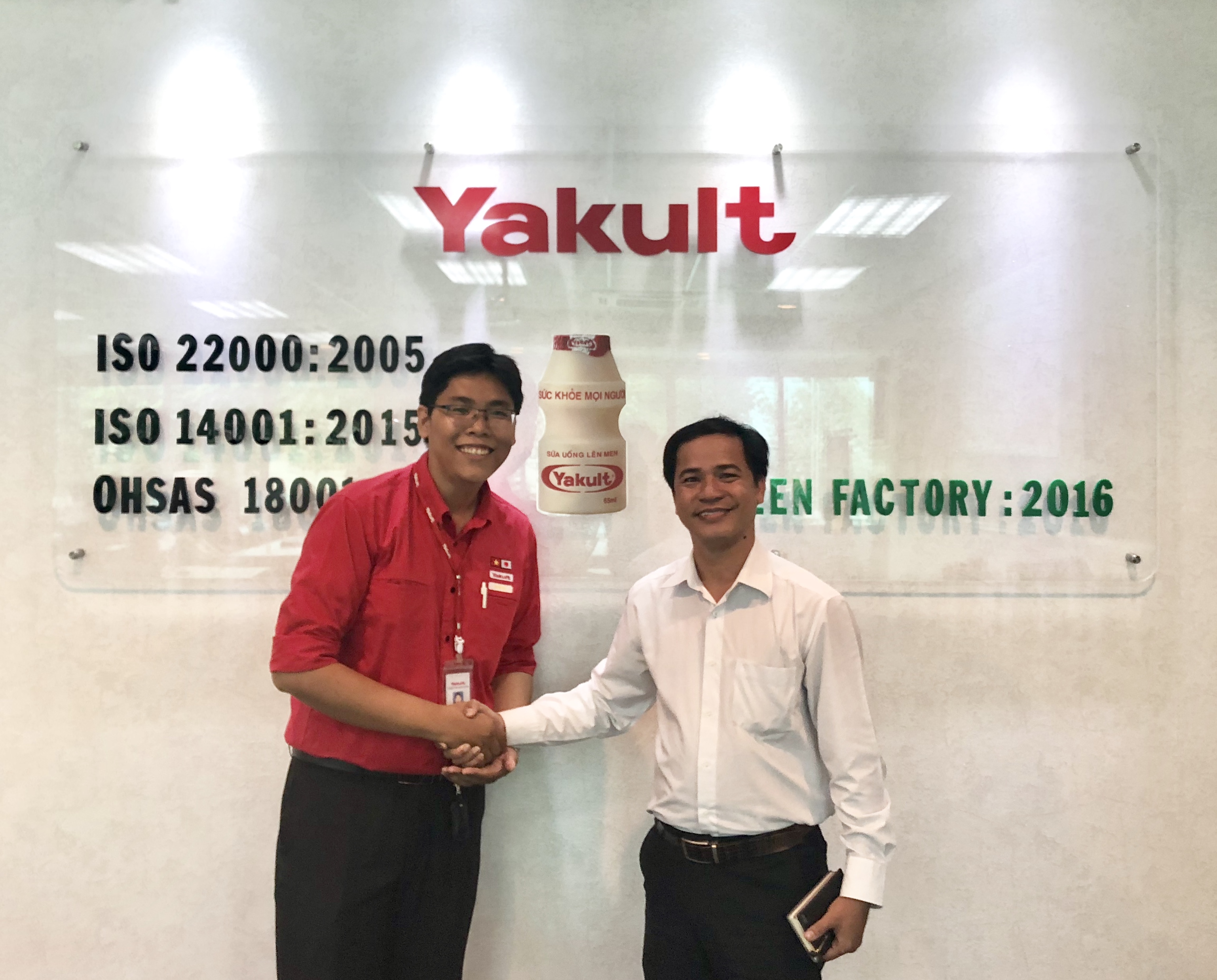 Tổ chức tham quan thực tế Nhà máy Yakult Việt Nam cho cán bộ giảng viên trong khoa